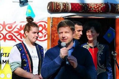 «С песней к Победе»: в парке Шевченко провели международный казахский праздник (фото)