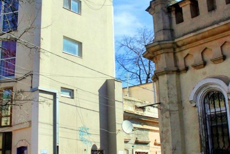 Улица Веры Инбер: исторические особнячки в районе парка Шевченко (фоторепортаж)