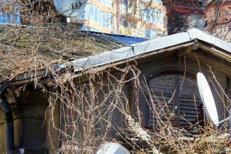 Улица Веры Инбер: исторические особнячки в районе парка Шевченко (фоторепортаж)