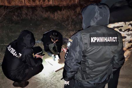 В Суворовском районе задержали уроженца Луганской области с полной сумкой наркотиков (фото, видео)