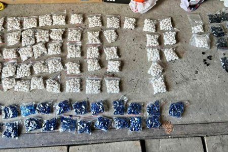Сбывали около шести тысяч доз наркотиков ежемесячно: в Одесской области задержали преступную группировку (фото)
