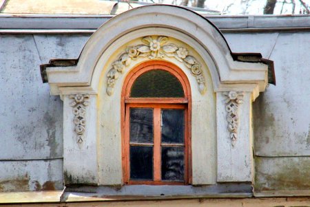 Главпочтамт и исторические особняки: прогулка по улице Садовой (фоторепортаж)