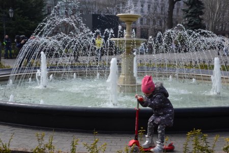 1 апреля в Одессе запустили шесть фонтанов (фото, видео)
