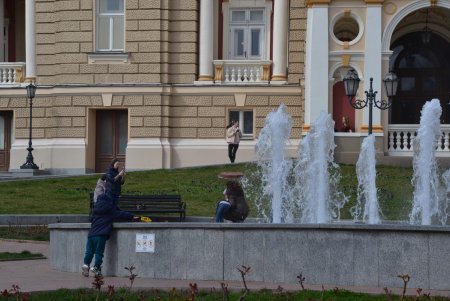 1 апреля в Одессе запустили шесть фонтанов (фото, видео)