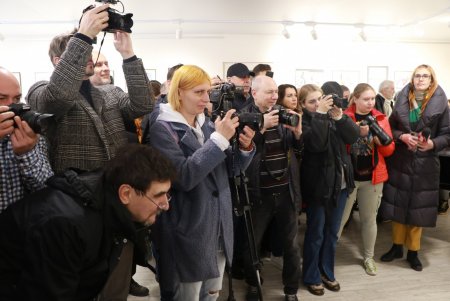 «Укрпочта» к 50-летию Юморины выпустила специальную юбилейную марку (фоторепортаж)
