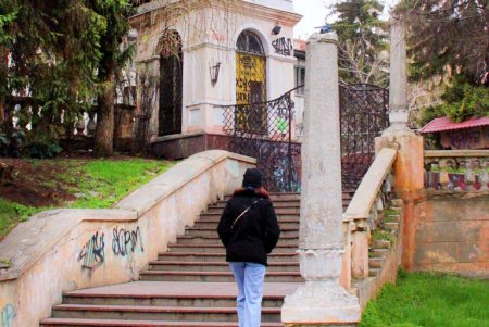 Генуэзская: зеленая улица, названная в честь итальянского города-побратима (фоторепортаж)