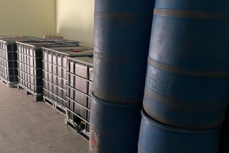 Двоих жителей Белгород-Днестровского района осудят за изготовление контрафактного алкоголя (фото)