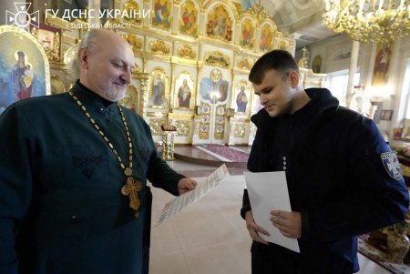 Одесские спасатели перед Пасхой проверяют безопасность в храмах (фото)
