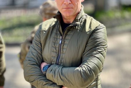 Одесский муниципалитет передал бригаде ТрО грузовик КрАЗ и тактические аптечки (видео, фото)