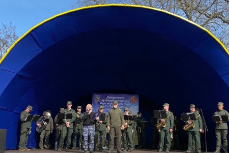 В крупнейшем одесском парке состоялся большой пасхальный концерт (фото)