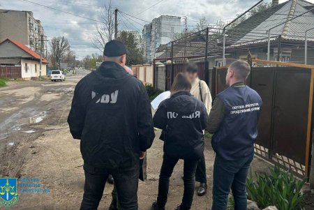 При покупке мусоровоза группа чиновников из Белгорода-Днестровского «нагрела» государство почти на миллион гривен (фото)