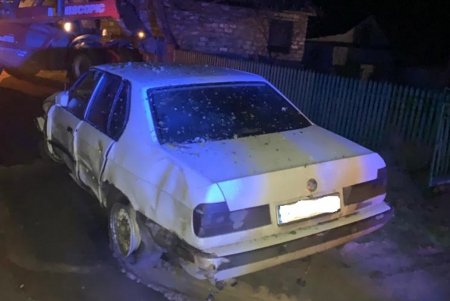 «Отпраздновал»: ночью пьяный водитель в Саврани протаранил забор частного дома (фото)