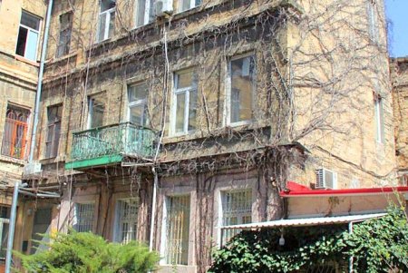 Прогулка по тихой и загадочной улице Дворянской (фоторепортаж)
