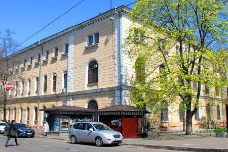 Прогулка по тихой и загадочной улице Дворянской (фоторепортаж)