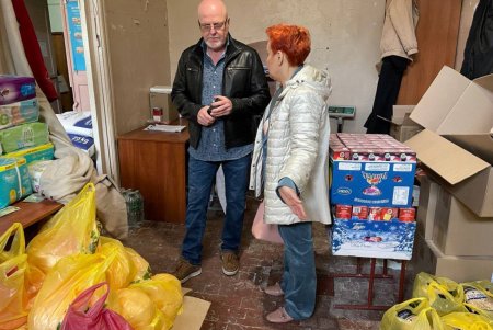 В Гуманитарный центр Киевского района ежедневно обращаются около 700 человек (фото, видео)
