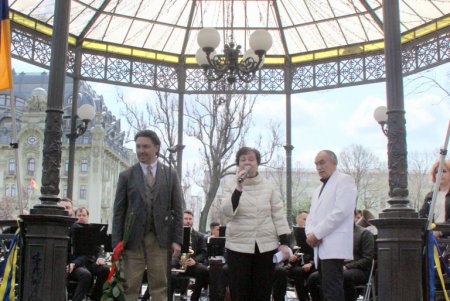 В Городском саду прошел Всемирный день книги и авторского права (фоторепортаж)