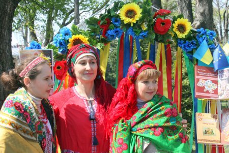 В Городском саду прошел Всемирный день книги и авторского права (фоторепортаж)