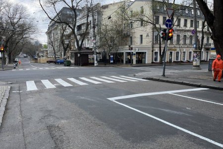 На перекрестке Троицкой и Канатной изменена схема движения