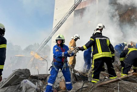 Ракетный удар по Украине: разрушены многоэтажки и частные дома в Умани и Днепре, есть погибшие и пострадавшие (фоторепортаж)
