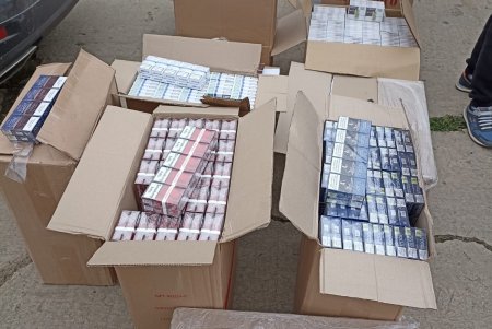 Житель Кодымы пытался заработать на безакцизных сигаретах, но его автомобиль с товаром остановили пограничники (фото)