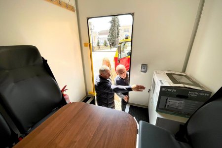 Одесса получила современные машины для ремонта тепловых сетей от международных партнеров (фото, видео)