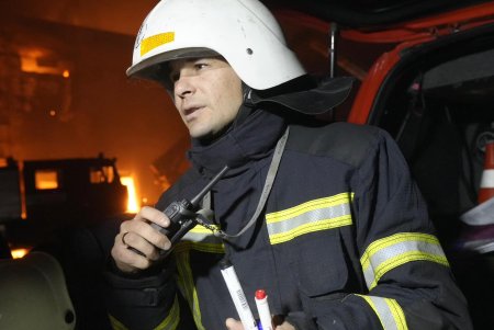 Одесские спасатели ликвидировали последствия ракетного удара по Одессе, есть раненые (фото) 