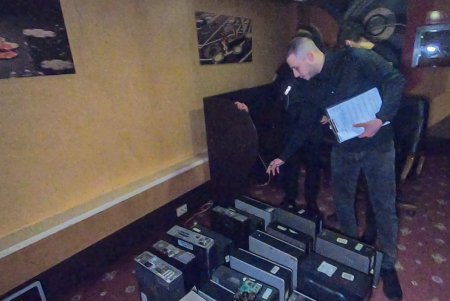 Правоохранители провели спецоперацию, чтобы ликвидировать сеть незаконных игорных заведений в Одессе (фото, видео)