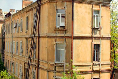 Спуск Маринеско — оживленная магистраль, соединяющая центр города и Пересыпь (фоторепортаж) 
