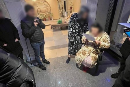 Одесский адвокат и ее сообщница организовали незаконный канал переправки через границу лиц призывного возраста (фото)