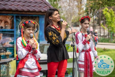 В Одесском зоопарке отметили День матери (фото)