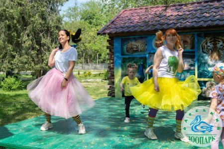 В Горсаду прошли патриотические концерты, а в Одесском зоопарке отметили прибавление семейства (фото)