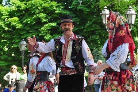 В Горсаду прошли патриотические концерты, а в Одесском зоопарке отметили прибавление семейства (фото)