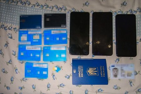 Мошенники из Одесской области обманывали покупателей, продавая несуществующие мопеды через интернет (фото, видео)