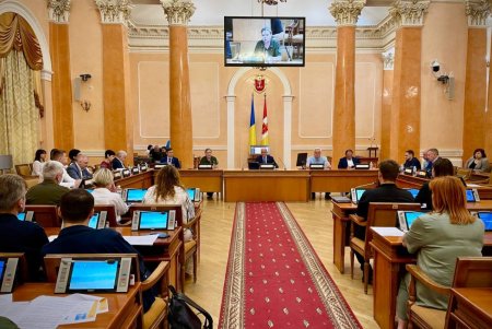 «Мы должны выделять компенсации учреждениям, предоставляющим ветеранам услуги по реабилитации», — мэр Одессы (фото, видео)