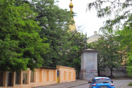 «Улица институтских задних дворов»: прогулка по малоизвестной улице Композитора Нищинского (фоторепортаж) 