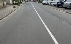 На участке Фонтанской дороги нанесена дорожная разметка (фото)