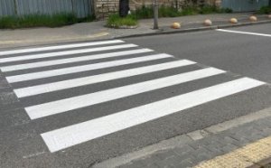 На участке Фонтанской дороги нанесена дорожная разметка (фото)