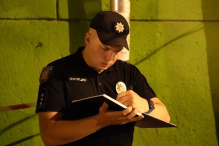 В Одессе 39-летний мужчина во время ссоры убил свою мать, расчленил ее тело и разбросал по мусорникам (фото, видео)