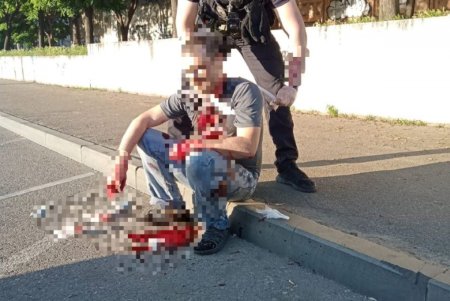 Одесские патрульные спасли потенциального самоубийцу (фото)