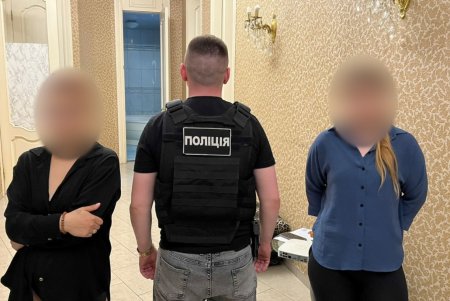 26-летний одессит втягивал женщин в проституцию и руководил работой борделей (фото, видео)