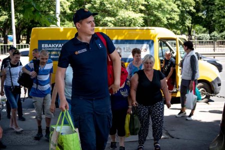 В Одессу пребывают переселенцы из зоны подтопления (фоторепортаж) 