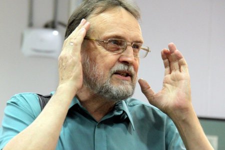 Во Всемирном клубе одесситов открылась выставка молодых художников (фоторепортаж)