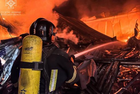 Ночной обстрел Одессы: трое погибших и 13 раненых (фото, видео)