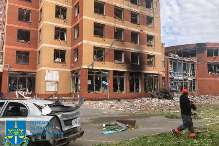 Разрушены гражданские здания, есть погибшие и раненые среди населения: в Одессе расследуют нарушения законов войны (фото)