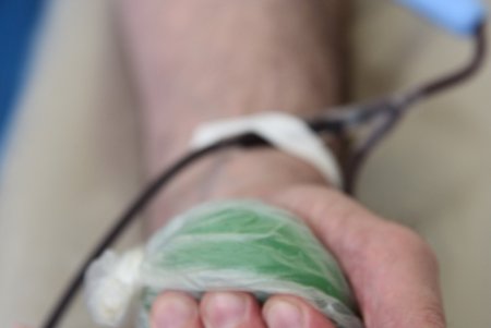 Во Всемирный день донора крови одесские полицейские сдали кровь для защитников страны и гражданских (фото)
