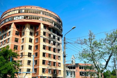 Жители пострадавших домов от ракетного удара на проспекте Шевченко могут получить материальную поддержку от города 