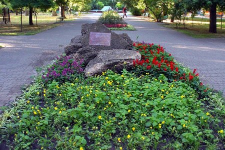 Фонтанская дорога - рекордсмен по количеству скверов (фоторепортаж)