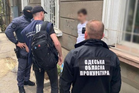 Инспектор службы Гоструда в Одесской области ежемесячно требовал от владельца ресторана взятку (фото)