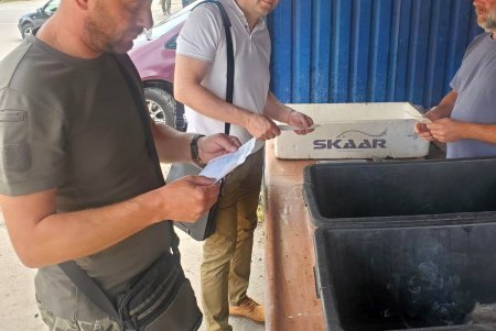 На трех стихийных рынках Пересыпского района незаконно продавали рыбу, выловленную из Тилигула (фото)