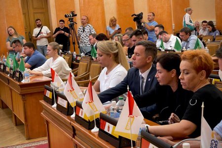 Внеочередная сессия: На ремонт пострадавшего от вражеских обстрелов жилья одесситов на сессии горсовета решено выделить 39 миллионов гривен (фото)